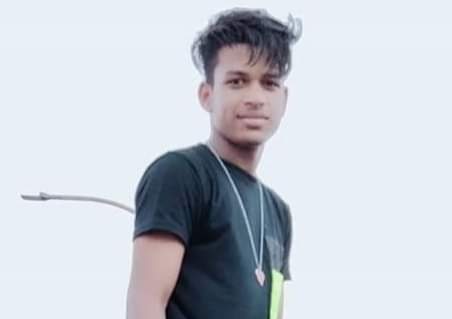 ট্রেনের ধাক্কায় নদীতে পড়ে যাওয়া নিখোঁজ যুবকের ২ দিনেও সন্ধান মেলেনি l