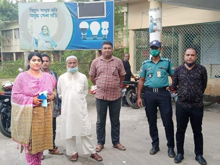 বরিশালে সরকারি ঘরের প্রলোভন  দেখিয়ে  টাকা নেয়ার  অভিযোগে  প্রতারক খলিল হাওলাদারকে ১ বছরের কারাদন্ড।