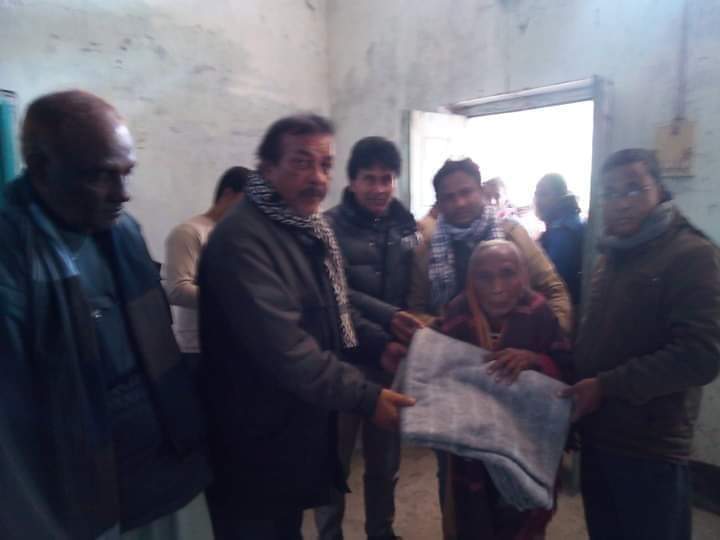 ভূরুঙ্গামারী উপজেলা প্রশাসনের পক্ষ থেকে ২৮০টি কম্বল বিতরন