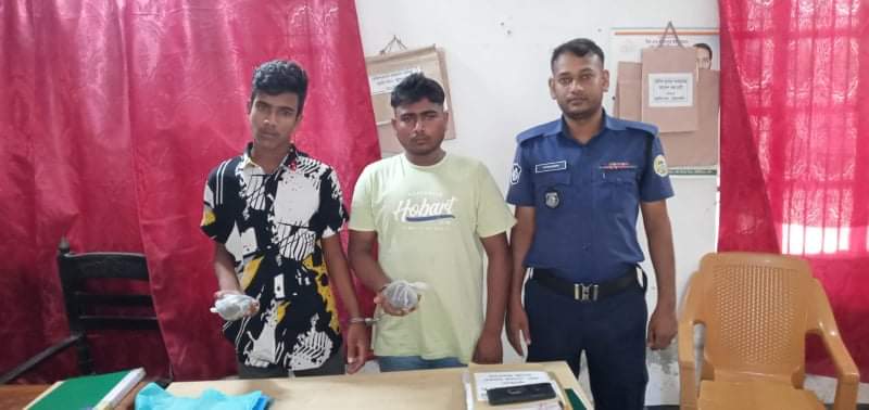 দুমকিতে  গাঁজাসহ গ্রেফতার-২