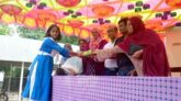 তেঁতুলিয়ায় শিশুস্বর্গের উদ্যোগে স্কুল ছাত্রীদের স্যানিটারি প্যাড বিতরণ