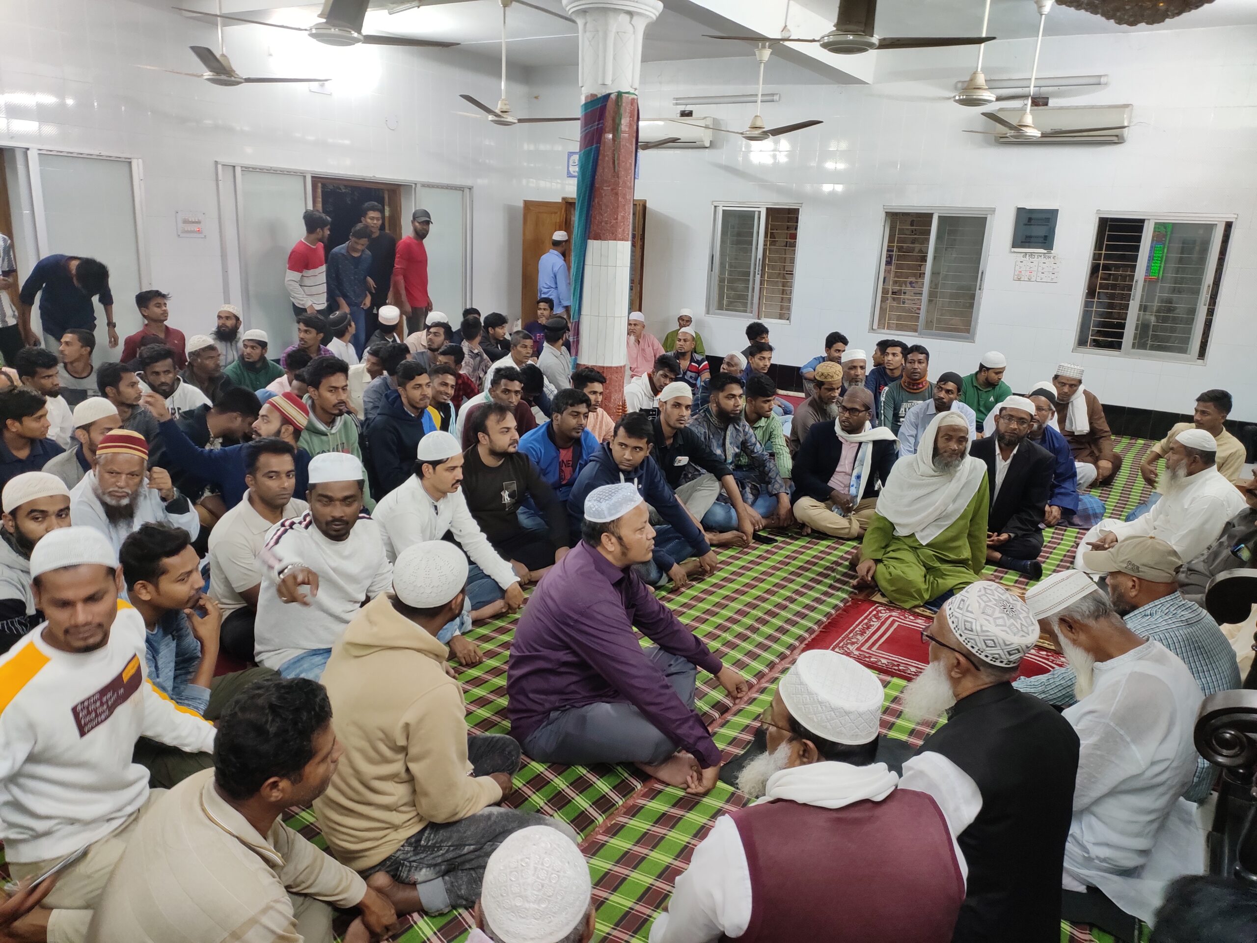 আমির হোসেন আমুর জন্মদিন উপলক্ষে দোয় ও মোনাজাত