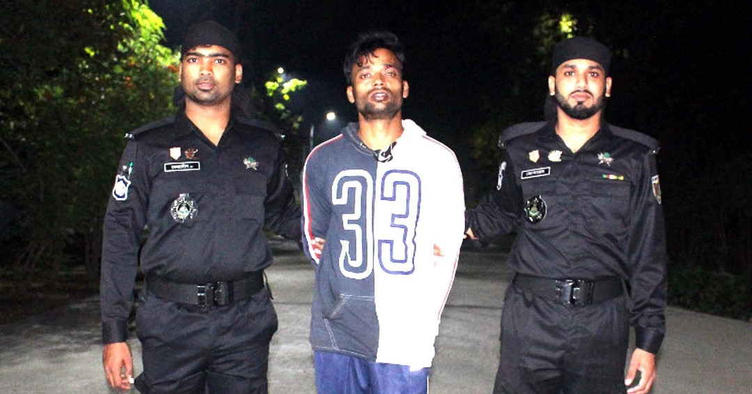 ফকিরহাটে মাদ্রাসা ছাত্রীকে ধর্ষণ মামলার আসামী র‌্যাবের হাতে গ্রেপ্তার