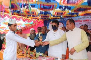 নবাবগঞ্জে কৃতি শিক্ষার্থীদের সংবর্ধনায় শিবলী সাদিক এমপি