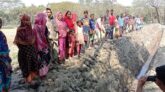 দুমকিতে কওলা করা জমিতে রাস্তা নিরমানে বাধা দেওয়ার অভিযোগ