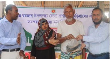 কুড়িগ্রাম জেলা প্রশাসনের উদ্যোগে রমজানে গরুর মাংস ৬০০ টাকা  মাছ ৮০ টাকা কেজিতে বিক্রি