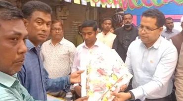 নববর্ষের শুভেচ্ছা জানিয়েছেন বদলগাছী উপজেলা আওয়ামী স্বেচ্ছাসেবক লীগের সভাপতি সাধারণ সম্পাদক শাহীন সুব্রত।