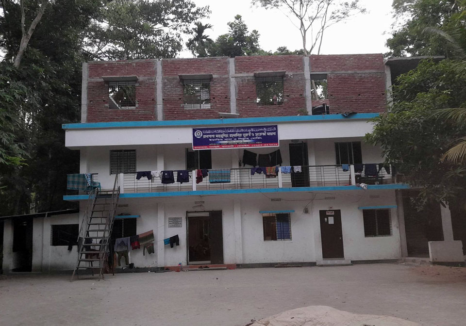 সরকারি সহায়তা ছাড়াই চলছে রানাপাশা মাহমুদিয়া রহমানিয়া এতিমখানা