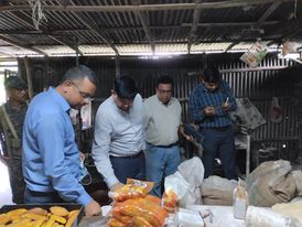 কুড়িগ্রামে ভোক্তা অধিকারের অভিযানে জরিমানা।