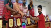 মানব সেবায় অবদান রাখায় সম্মাননা স্বারক পেলো লাভ ফর ফ্রেন্ডস স্বেচ্ছাসেবী সংগঠন