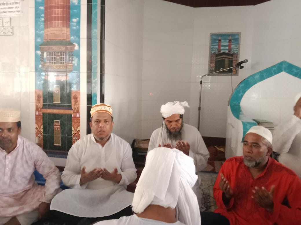 ঝালকাঠিতে জেলা বিএনপির উদ্যোগে বেগম জিয়ার রোগ মুক্তি কামনায় দোয়া মোনাজাত অনুষ্ঠিত