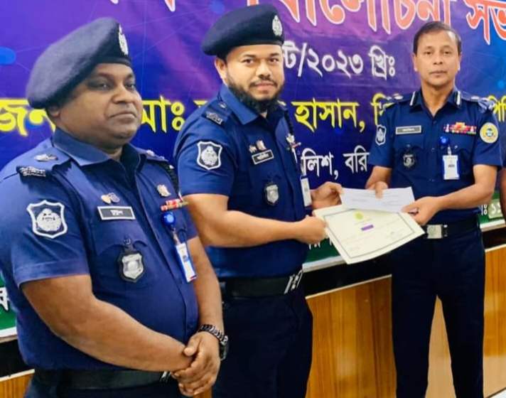 বরিশাল রেঞ্জের শ্রেষ্ঠ ওয়ারেন্ট অফিসার আরিফীন