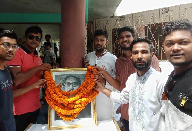 বদলগাছীতে প্রধান মন্ত্রী শেখ হাসিনার ৭৭ তম জন্ম বার্ষিকী উদযাপন।