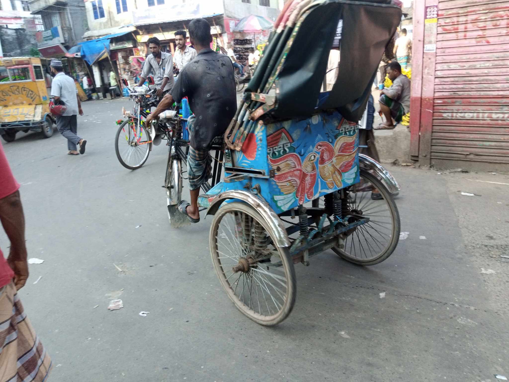 বরিশালে যত্রতত্র মর্টার চালিত রিক্সার ছড়াছড়ি, প্রতিনিয়ত বাড়ছে দূর্ঘটনা