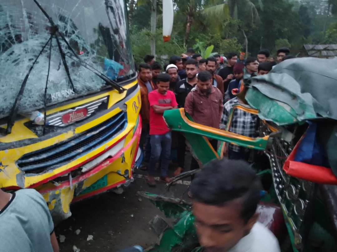 নলছিটিতে মাহেন্দ্র ও পরিবহন মুখোমুখি সংঘর্ষে নিহত – ২