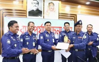 জেলার শ্রেষ্ঠ থানা মেহেন্দিগঞ্জ শ্রেষ্ঠ সার্কেল জি. এম. মাজহারুল ইসলাম শ্রেষ্ঠ ওসি ইয়াছিনুল হক