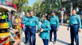 বিসিসি মেয়র ও বিএমপি কমিশনারের নির্দেশে ফুটপাত দখলমুক্ত করতে ট্রাফিক পুলিশের উচ্ছেদ অভিযান
