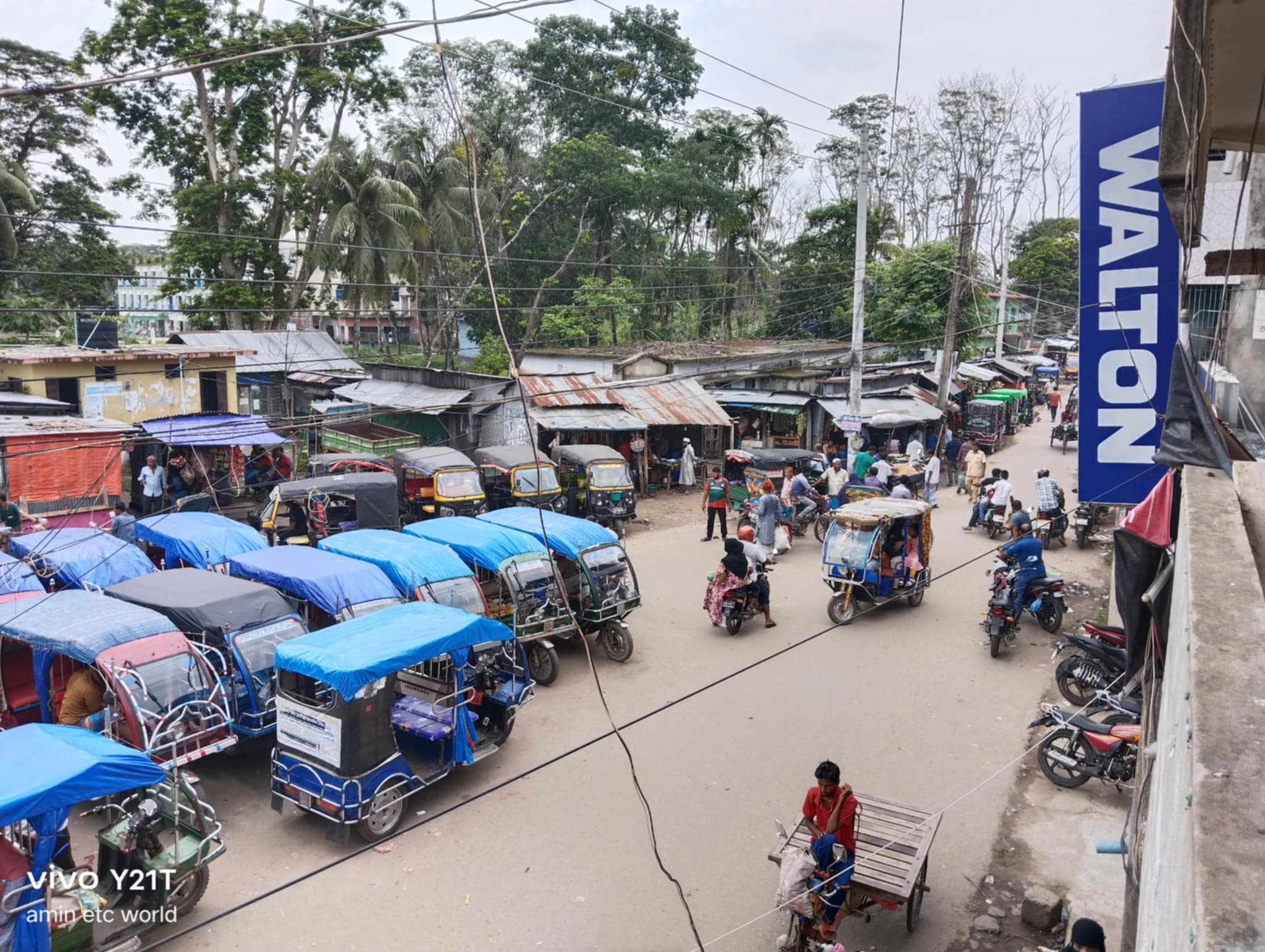 নলছিটিতে অটো-আলফায় যাত্রী হয়রানি কোন নিয়মনীতি তোয়াক্কা করেনা রাত হলে গুনতে হয় বাড়তি ভাড়া
