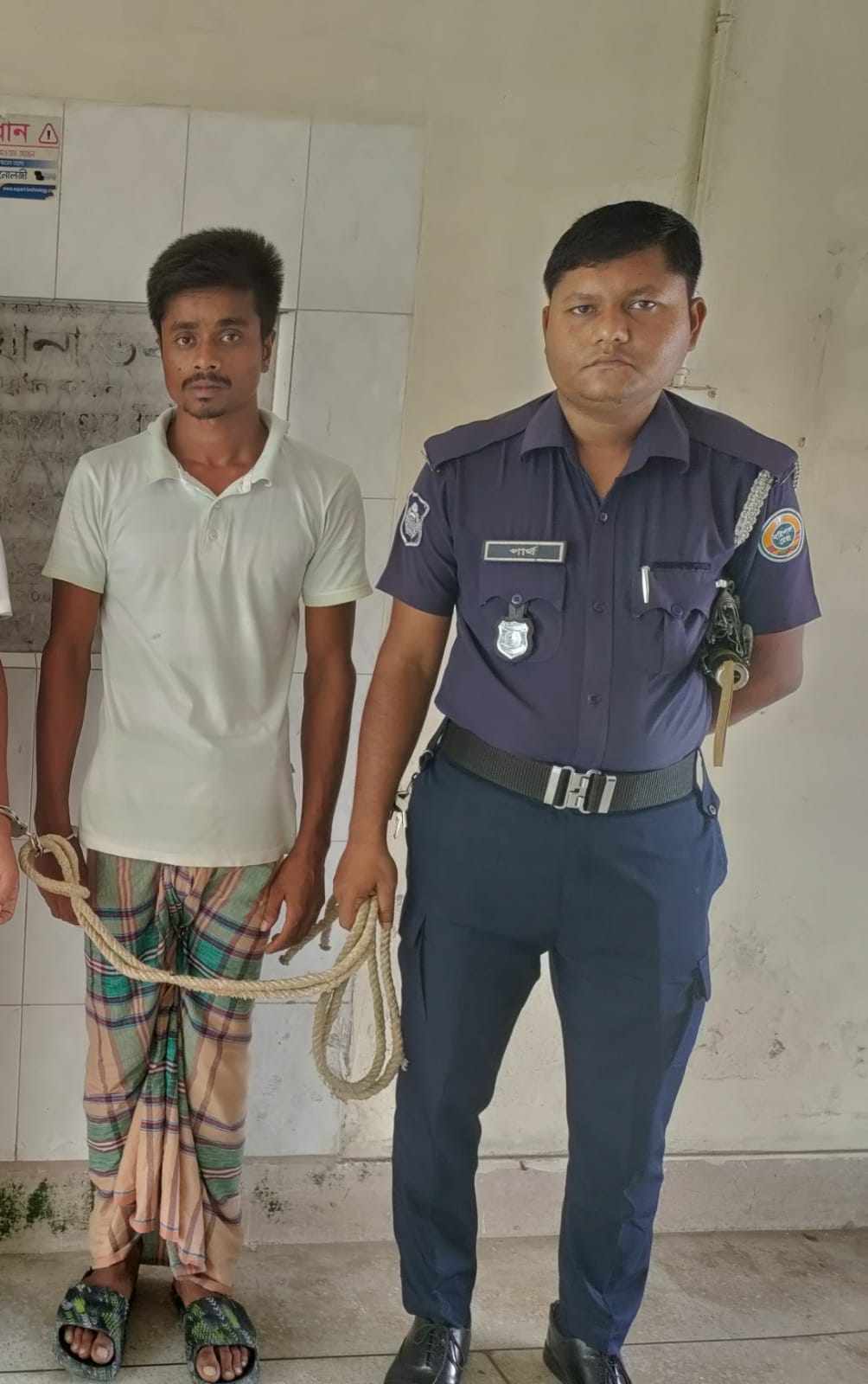নলছিটিতে চাচাকে হত্যা চেষ্টা মামলায় ভাতিজা গ্রেপ্তার