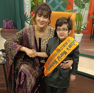 Pakistan’s Mohammad Ayat wins award as youngest scientist