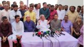 বিএনপি’র মহাসচিব মির্জা ফখরুলের নিজ এলাকা ঠাকুরগাঁয়ে ঈদের কুশল বিনিময়ে।