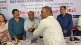 এভিয়েশন এন্ড ট্যুরিজম এক্সিলেন্স অ্যাওয়ার্ড-২০২৫ পেলেন কক্সবাজারের দেলোয়ার হোসেন সিআইপি 