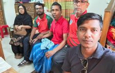 সাংবাদিক রিপনের অসুস্থতার খোঁজখবর নিলেন এসএসপির শীর্ষ নেতৃবৃন্দ