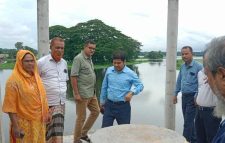 লাল শাপলার স্বর্গরাজ্য সাতলা, পর্যটন কেন্দ্র পরিদর্শন করেন-ইউএনও আলী সুজা।