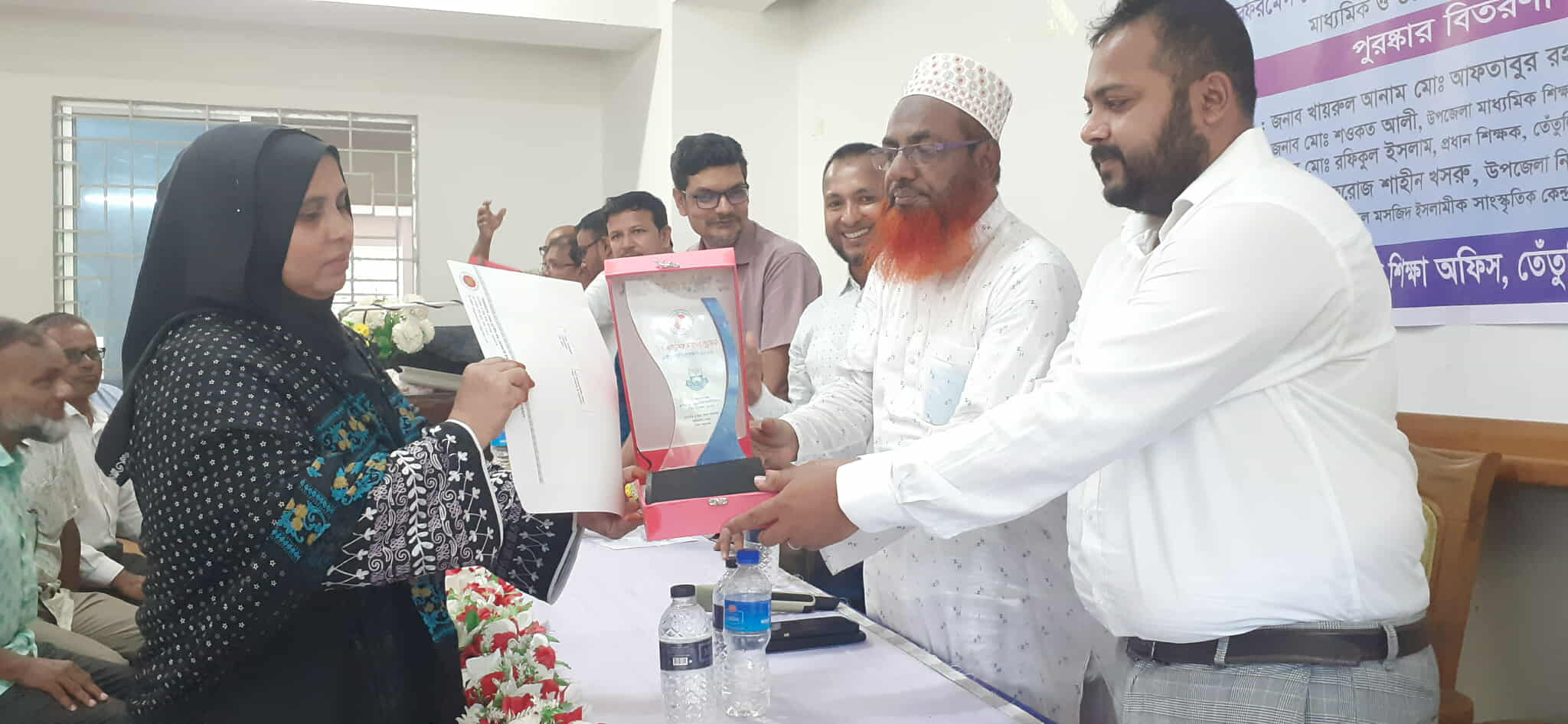 তেঁতুলিয়ায় ৩৮ কৃতি শিক্ষার্থীর মাঝে পুরস্কার ও সনদ প্রদান