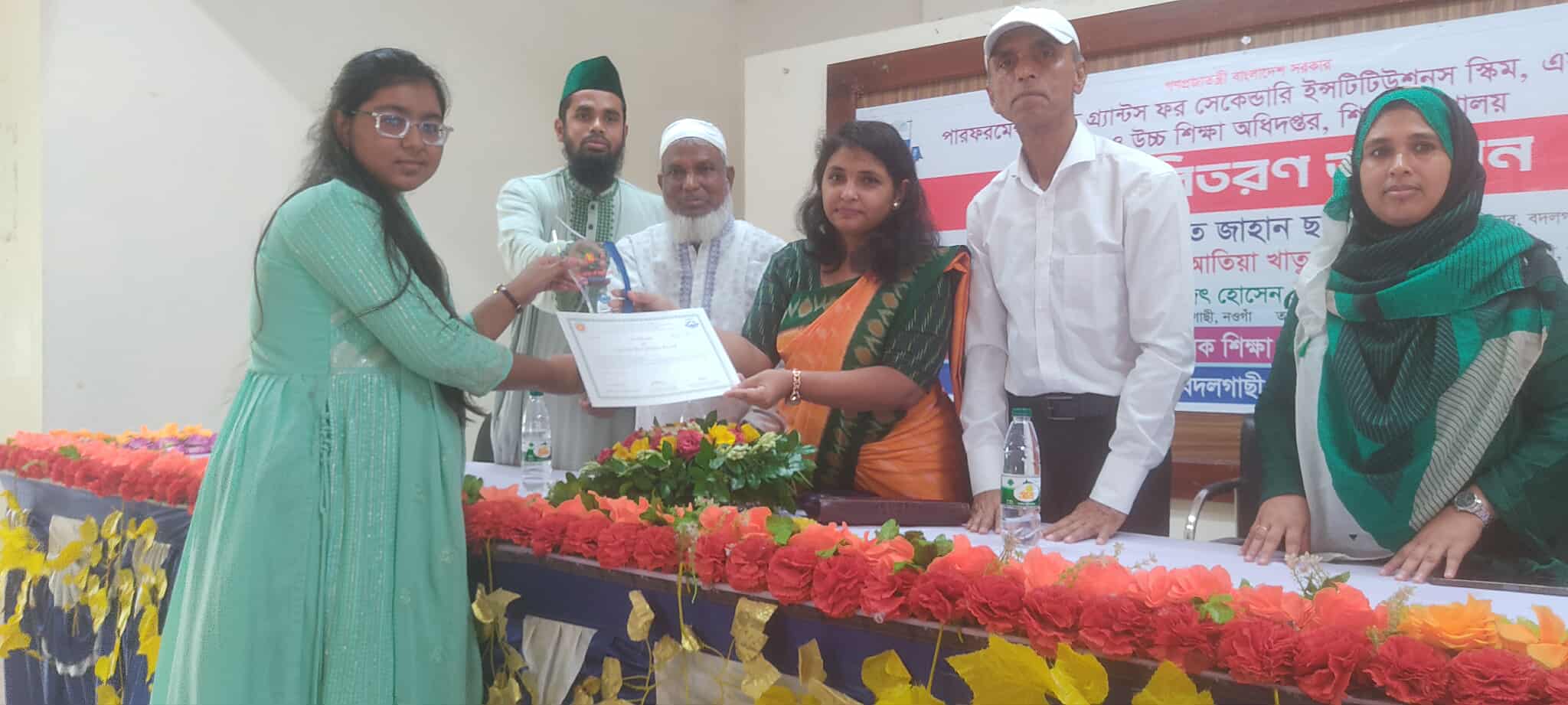 বদলগাছীতে ৩৬ জন কৃতি শিক্ষার্থীকে পুরস্কার প্রদান  